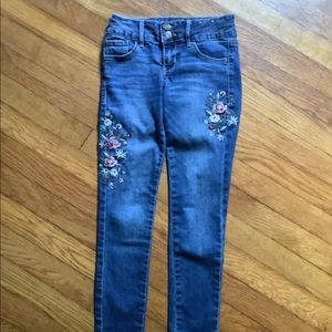 So girls embroidered jeans sz 8